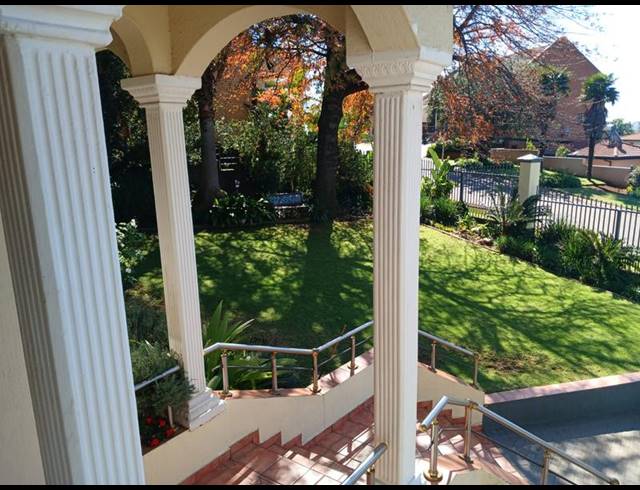 6 BEDROOM HOUSE FOR SALE IN ZWARTKOP EXT 4,5,6,8